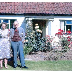 PRIESTNALL ,Mr & Mrs outside Church Leas Clopton 1963 